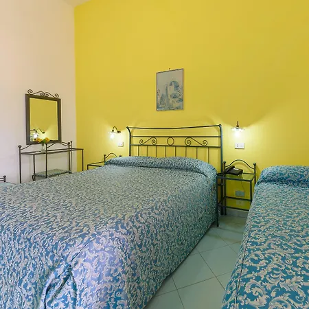 Celeste Hotel Procida